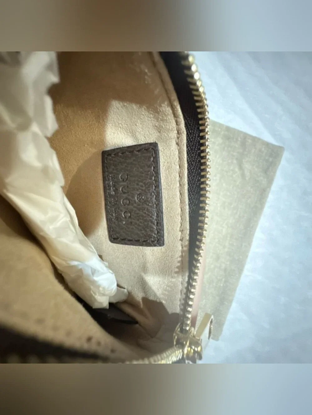 Gucci Ophidia GG Supreme Canvas Zip Key Pouch